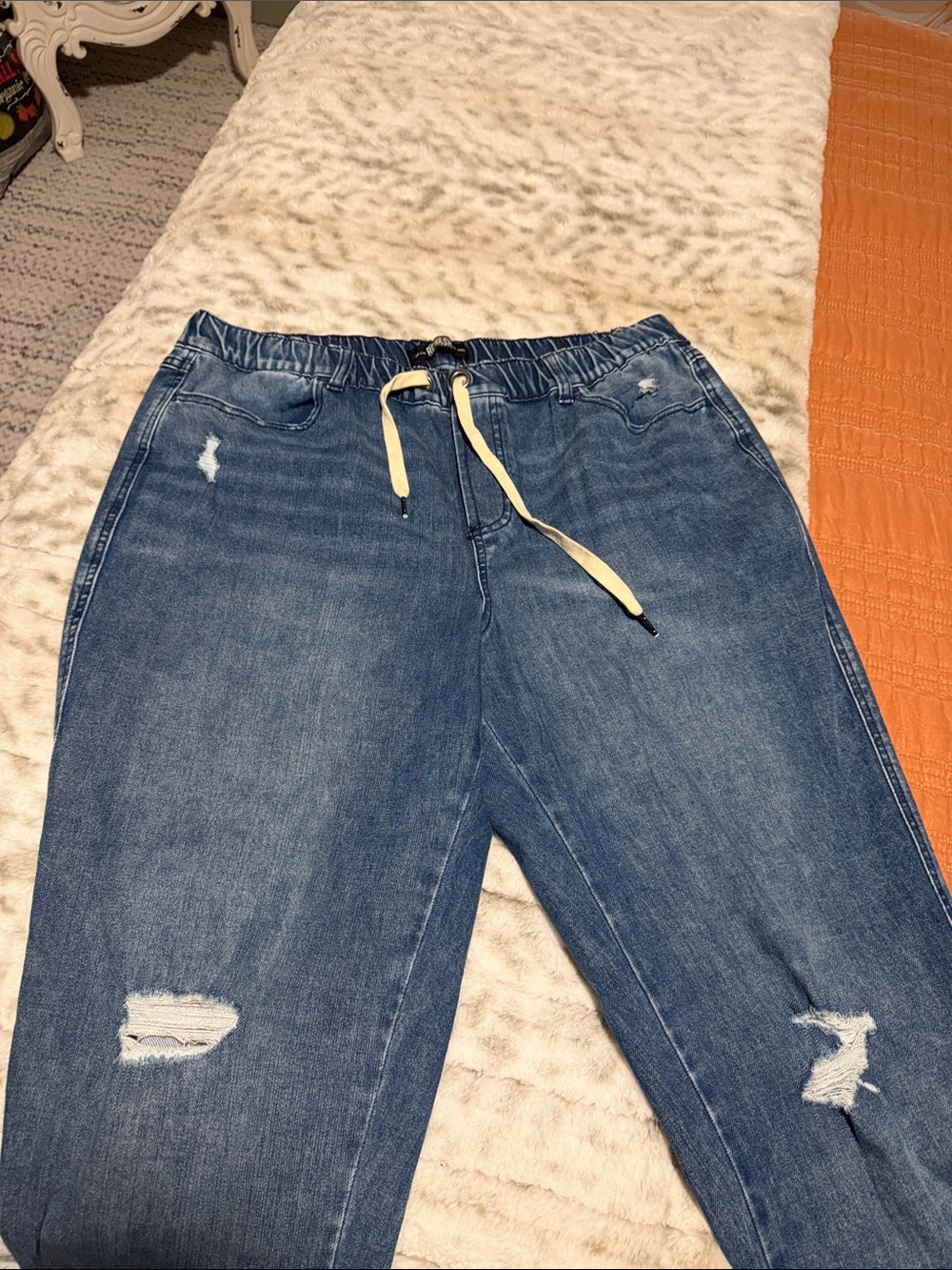 Women's Rewash Drawstring Distressed Jeans